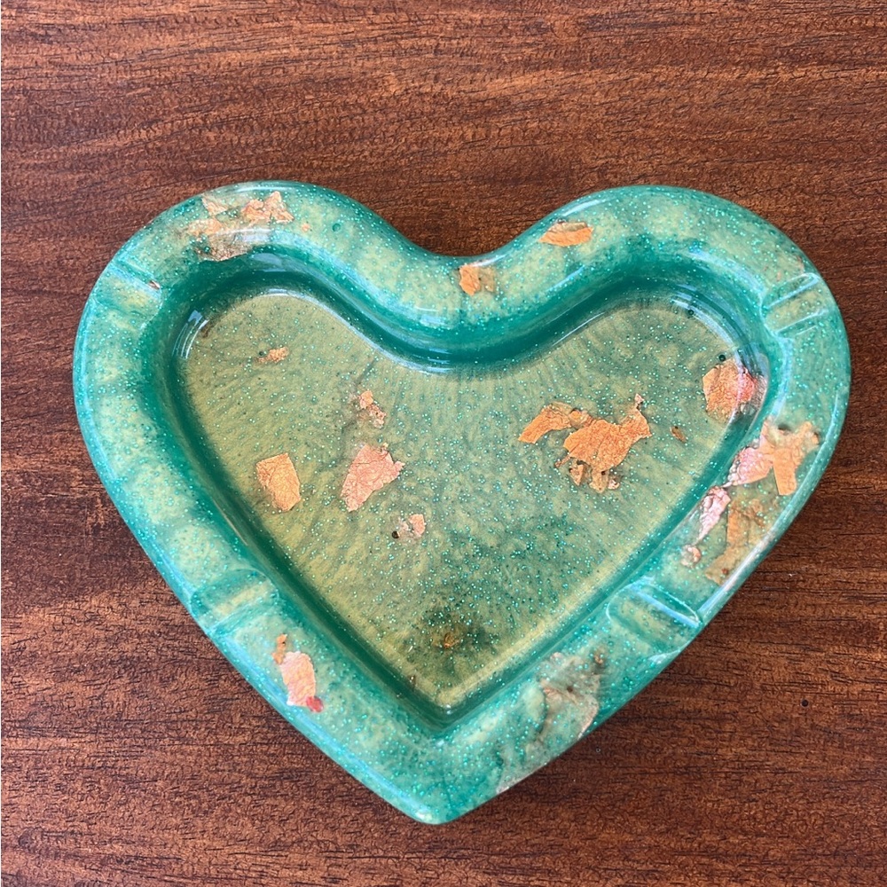 Heart-Shaped Green and Gold ashtray